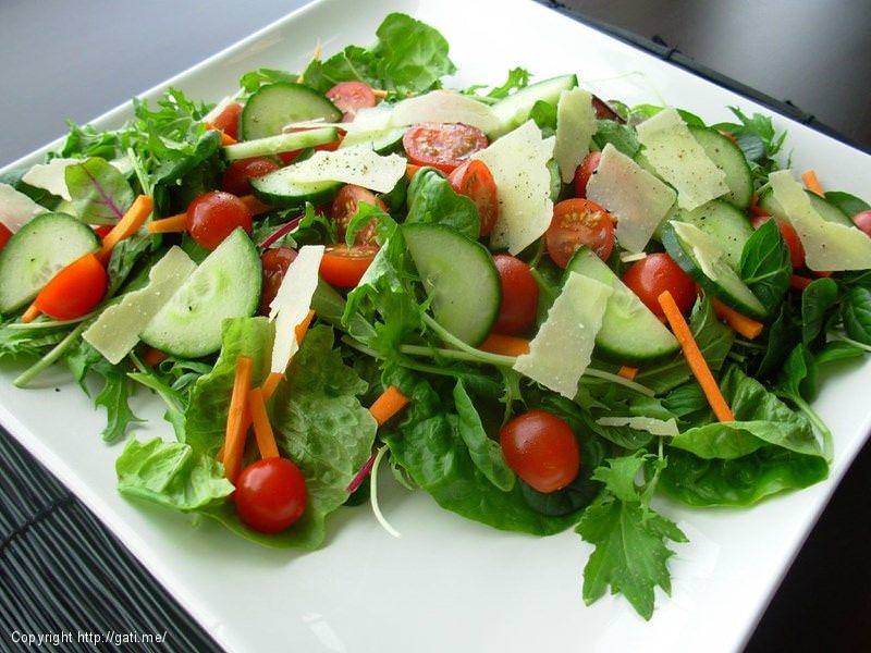 Sallate Rukola Pomodorini Kastravec dhe karrote