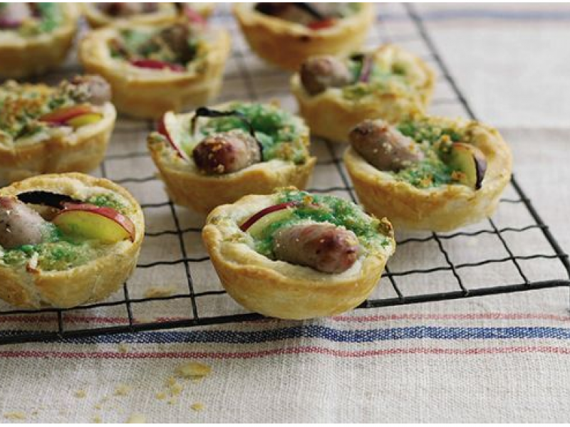 Tartina me salçiçe dhe brokoli