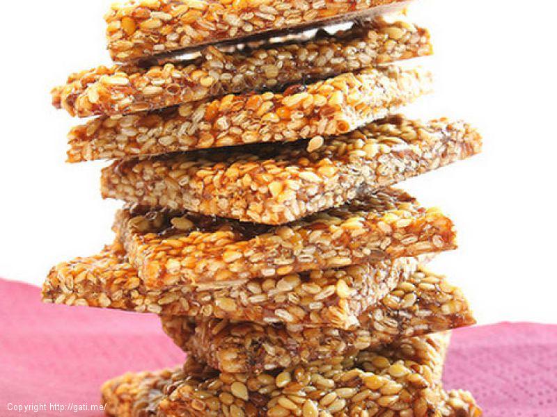 Ëmbëlsirë krokante me susam