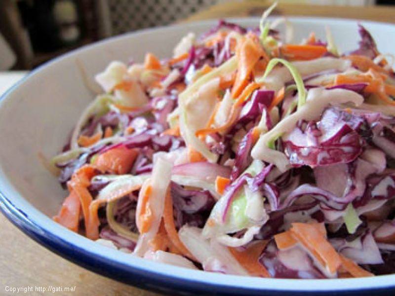 Sallate me laker te bardhe e kuqe